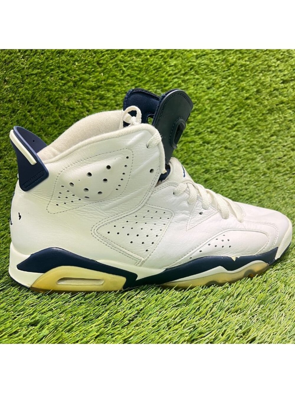 Nike Air Jordan 6 Retro Mens Size 11.5 White Athletic Leather Shoes Sneakers